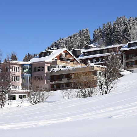 Ferien- Und Familienhotel Alpina Adelboden Exterior photo