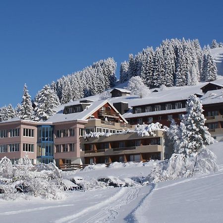 Ferien- Und Familienhotel Alpina Adelboden Exterior photo